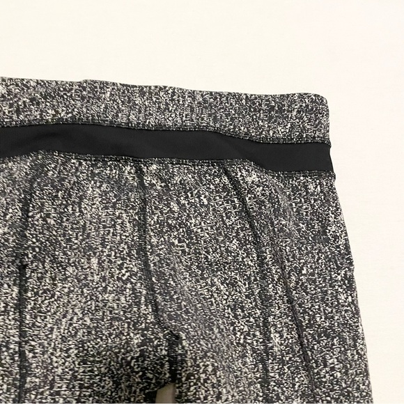 Lululemon Inspire Tight II Power Luxtreme Suited Jacquard Black White Size 6 - Picture 12 of 16
